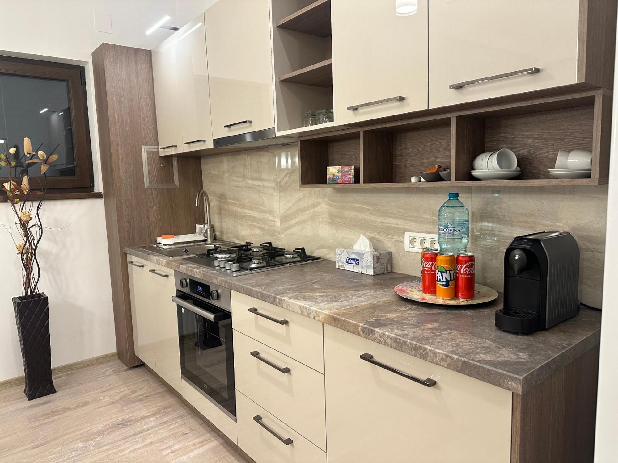 Apartment Basarabiei 15 *